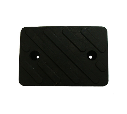 Riepu atspiedēja aizsarggumija uz iekārtas