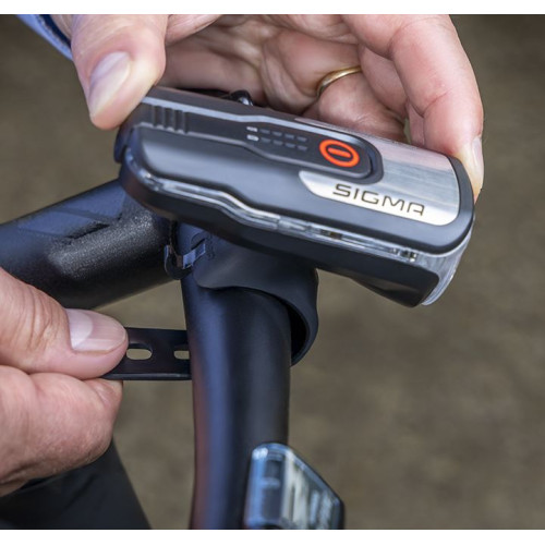 Priekšējais lukturis Sigma AURA 80 USB