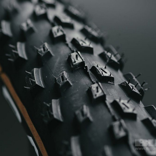 Riepa 29" Vittoria Barzo TLR Fold 29x2.1 / 52-622 tan