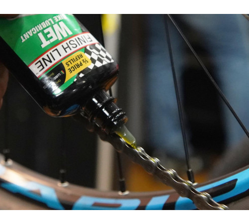 Chain lube Finish Line Wet 240ml