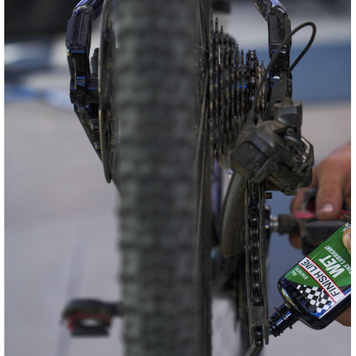 Ķēdes eļļa Finish Line Wet 240ml