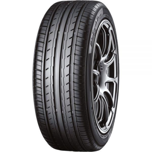 235/40R18 YOKOHAMA BLUEARTH-ES ES32A 95W XL DOT23 CBA68